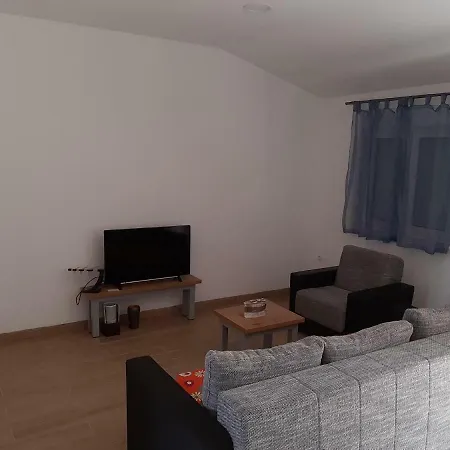 Apartments_mamia-penthouse * Ližnjan